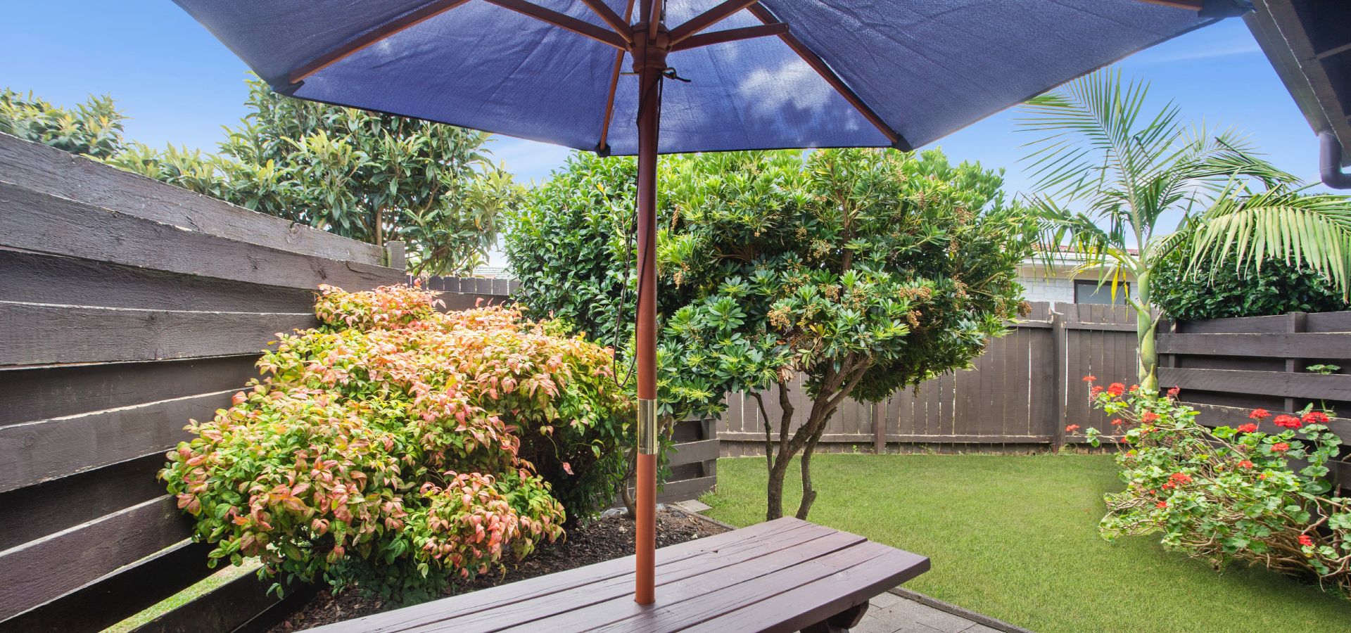 Grange Motel picnic table