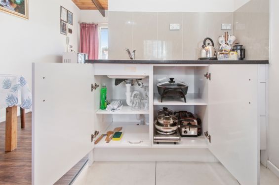 Studio kitchenette